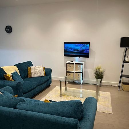 Maplewood Luxurious One-Bed Flat With Free Parking St Albans Exterior foto