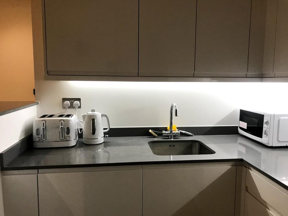 Maplewood Luxurious One-Bed Flat With Free Parking St Albans Exterior foto