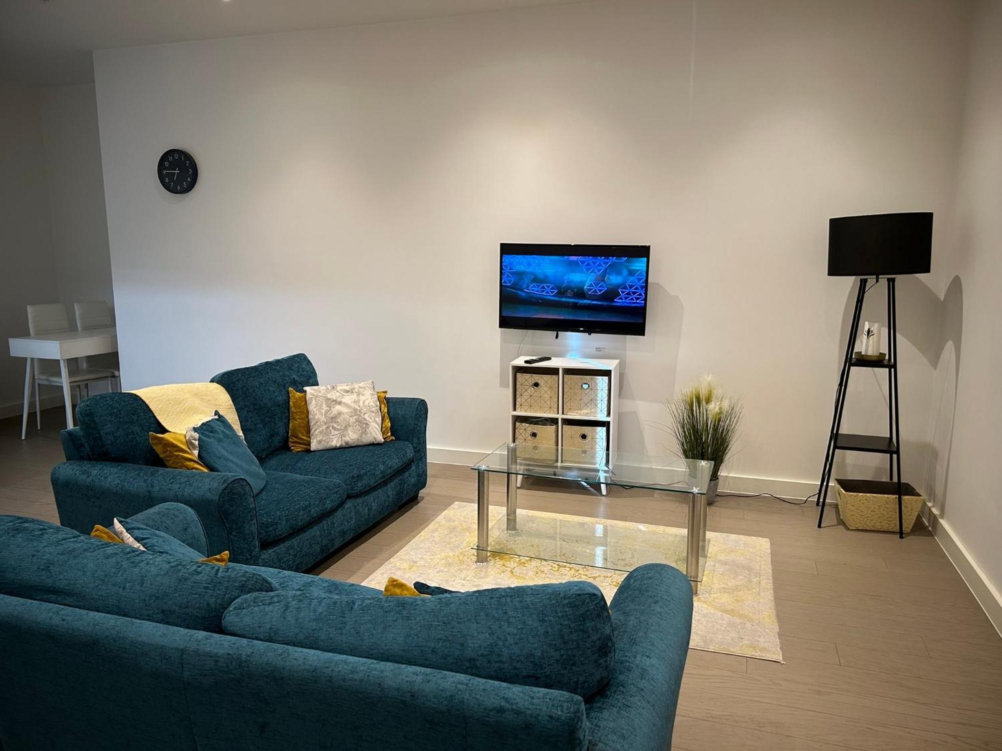 Maplewood Luxurious One-Bed Flat With Free Parking St Albans Exterior foto